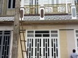Dịch vụ thi công cửa sắt 4 cánh giá rẻ Tp Hồ Chí Minh