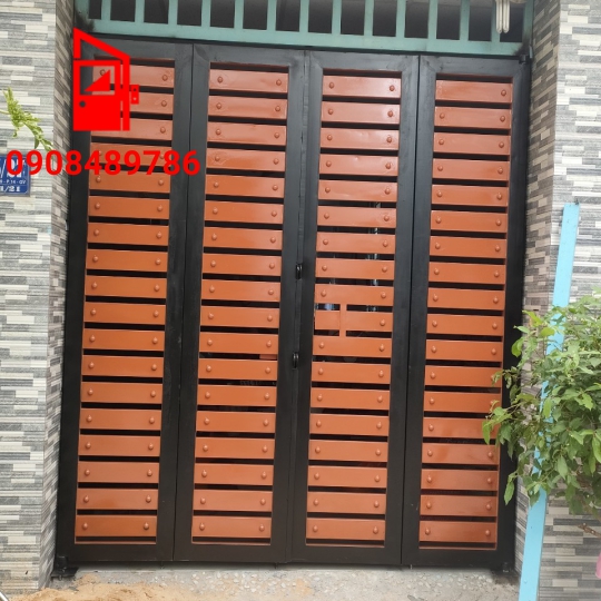 CỬA SẮT 4 CÁNH ĐƠN GIẢN